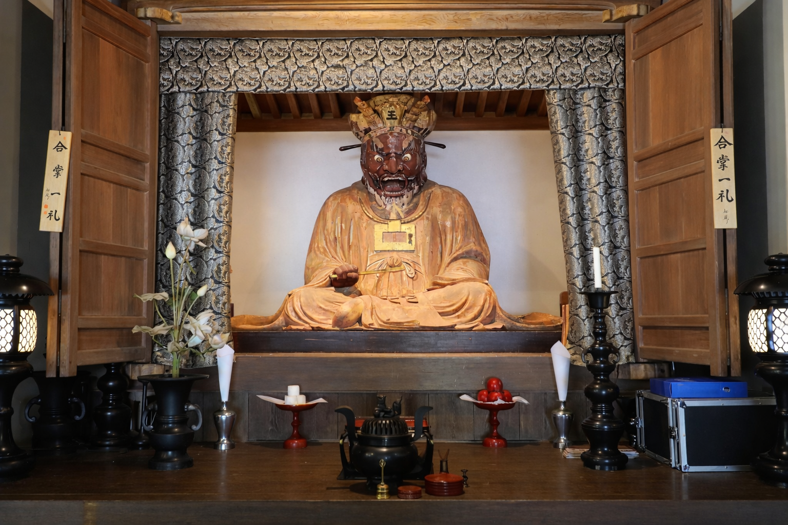 円応寺閻魔大王坐像加工済みpixta_107979984_L | 镰仓观光完全指南 円応寺